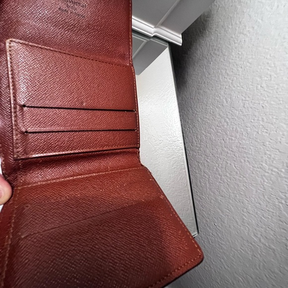 Louis Vuitton wallet - Picture 8 of 12